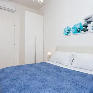 Karan's Aparment In Appartamento